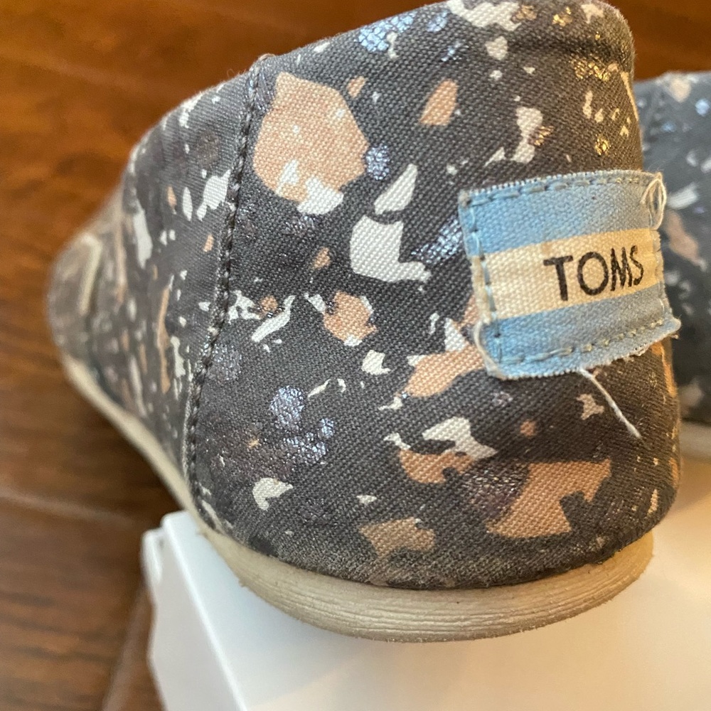 Toms Forged Iron Grey Metallic Granite Fleck flats - Picture 11 of 12